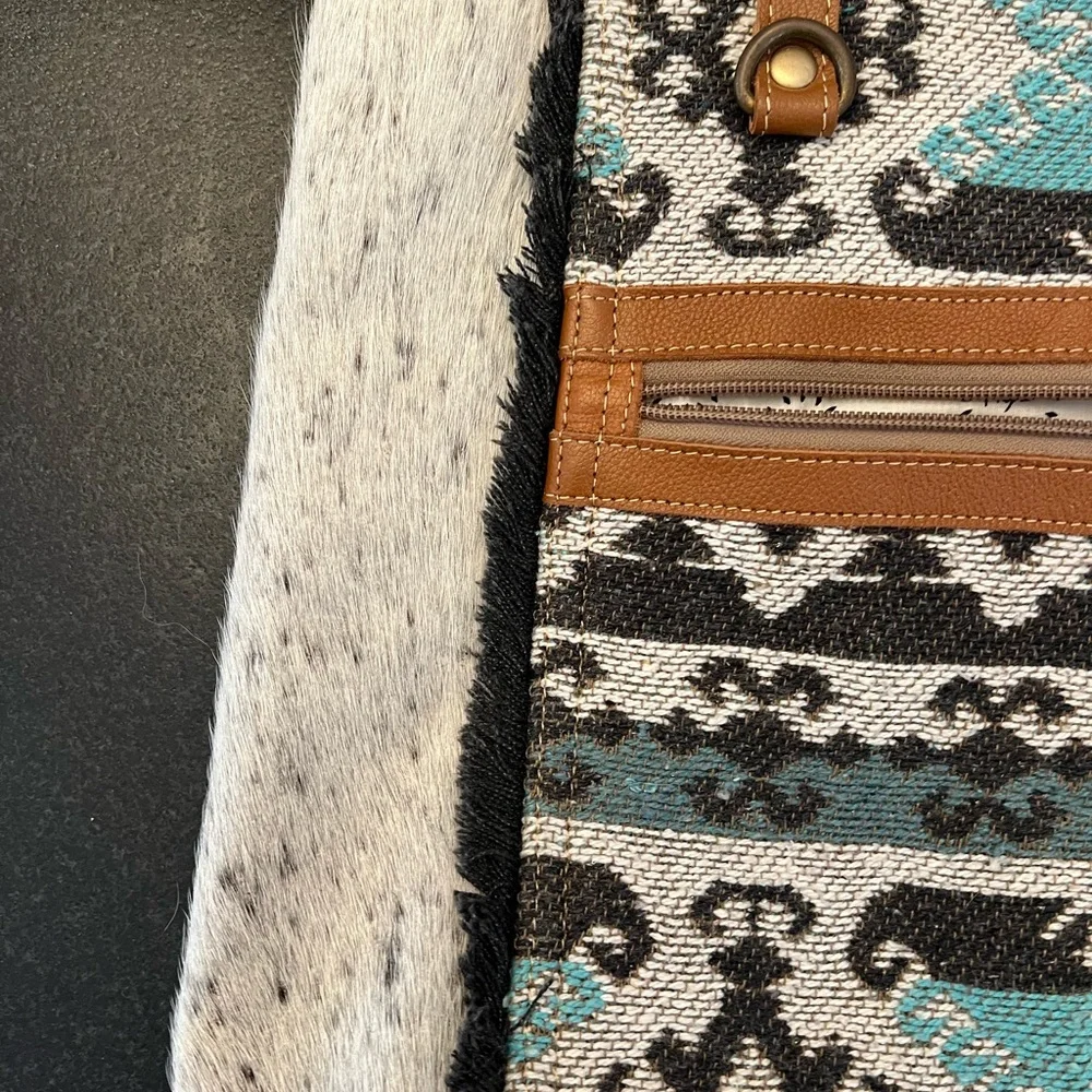 Myra Bag Tan and Blue Patterned Tote Isabela tote Western style 16x18 - Picture 4 of 12